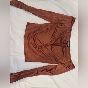 Prettylittlething Tie front crop top.